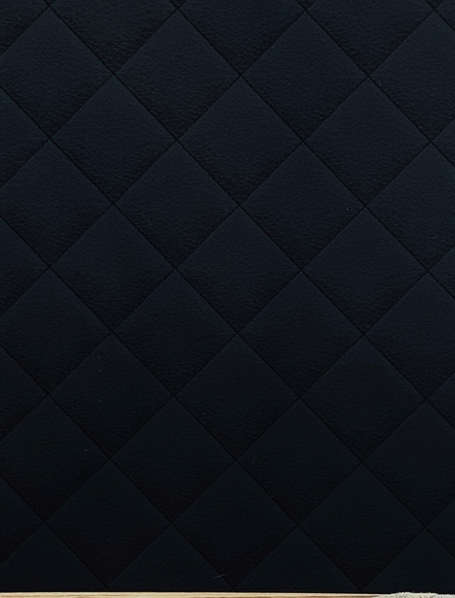ST 262420 Black20 Quilted20 Leather